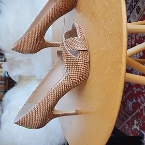 Tan heels
